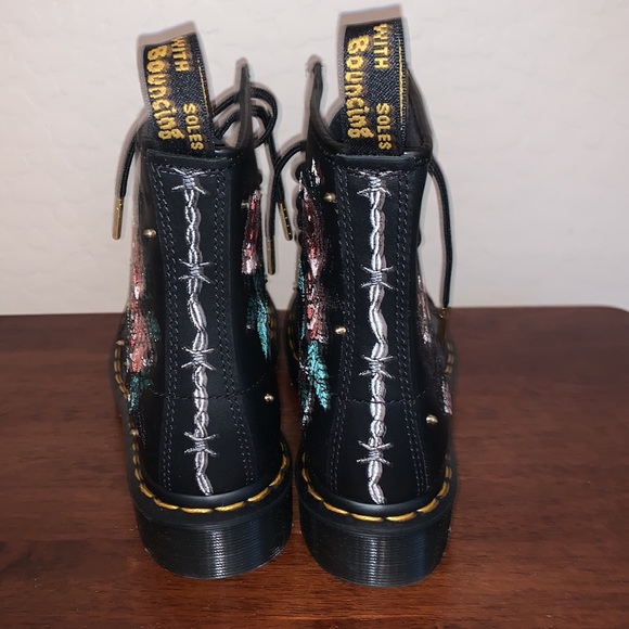 DR MARTENS BRAND NEW & GORGEOUS SIZE 5 1490 VONDA CHAIN FLORAL BOOTS - Picture 4 of 11